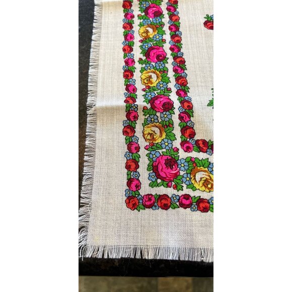 Vintage 1970’s White Pinks Floral Scarf Kashmir 100% Wool Delicate Gorgeous - Picture 3 of 9